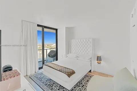 $725,000 | 1300 South Miami Avenue, Unit 3709, Miami, FL 33130