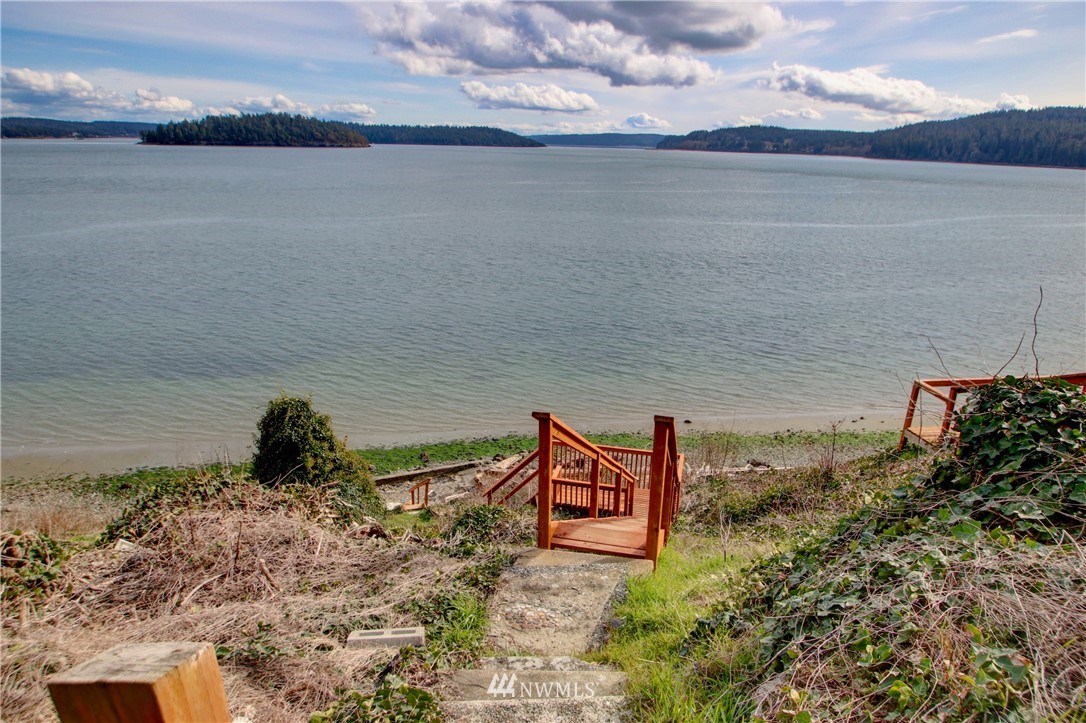 6958 Salmon Beach Road Anacortes, WA 98221 - Photo 14 of 25 Gallery Image 14