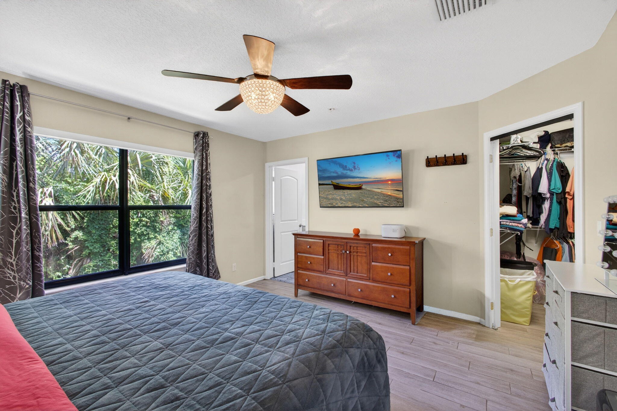 4470 Leo Lane Riviera Beach, FL 33410 - Photo 16 of 35 21-web-or-mls-5D1A8592
