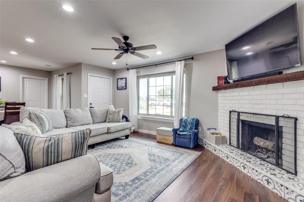 6482 County Road 321 Valley View, TX 76272 - Photo 6 of 40