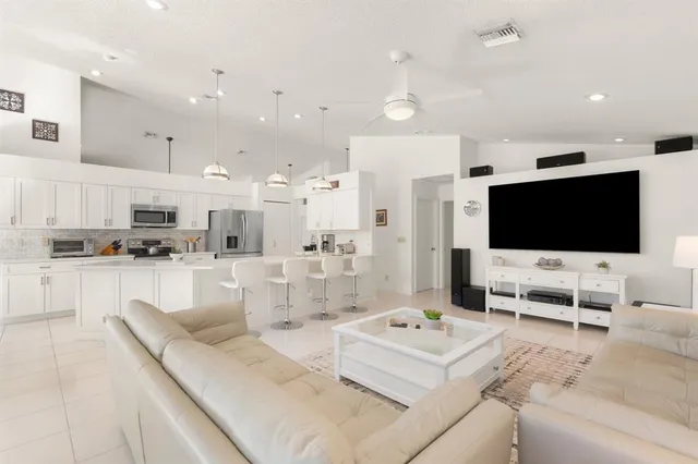 $848,800 | 9938 North Springs Way, Coral Springs, FL 33076