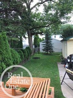 2050 Hampton Road Grosse Pointe Woods, MI 48236 - Photo 26 of 27