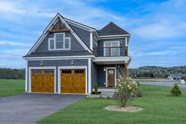 $945,000 | 2 Benjamin Lane, Unit 38, Thornton, NH 03285