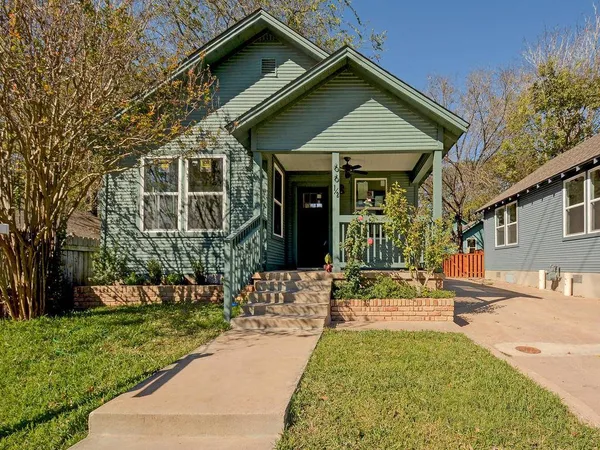 $2,900 | 66 1/2 Navasota Street, Unit B, Austin, TX 78702