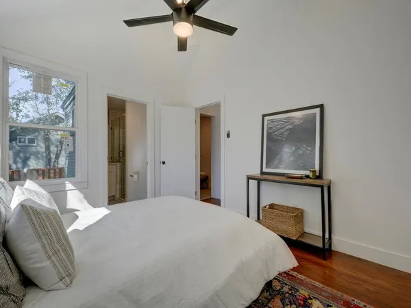 $2,900 | 66 1/2 Navasota Street, Unit B, Austin, TX 78702