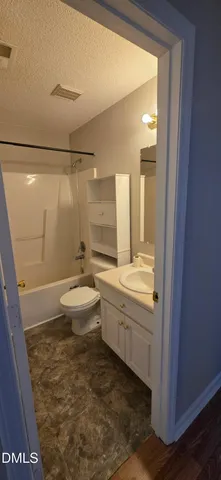 $1,400 | 601 West Anderson Street, Selma, NC 27576