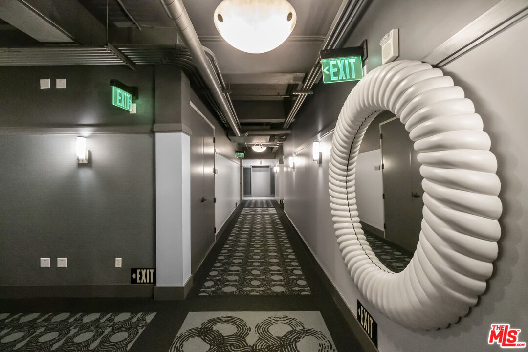 849 South Broadway, Unit 604 Los Angeles, CA 90014 - Photo 26 of 43