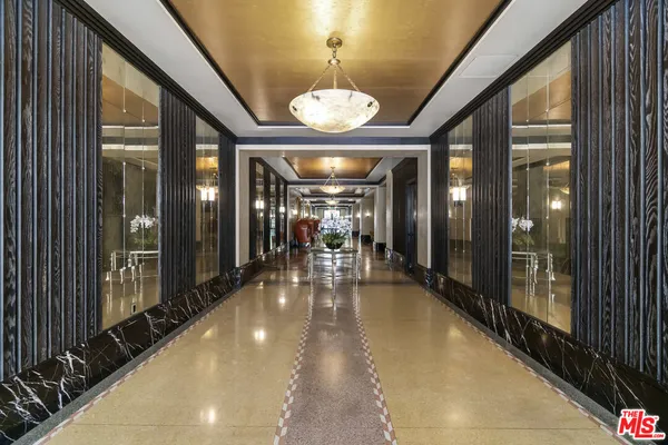 $1,045,000 | 849 South Broadway, Unit 604, Los Angeles, CA 90014