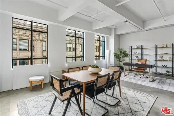 $1,045,000 | 849 South Broadway, Unit 604, Los Angeles, CA 90014