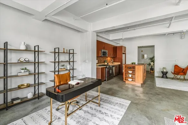 $1,045,000 | 849 South Broadway, Unit 604, Los Angeles, CA 90014
