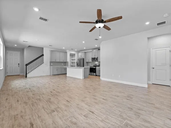 $2,950 | 5974 Grand Sonata Avenue, Lutz, FL 33558