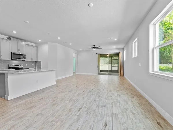 $2,950 | 5974 Grand Sonata Avenue, Lutz, FL 33558