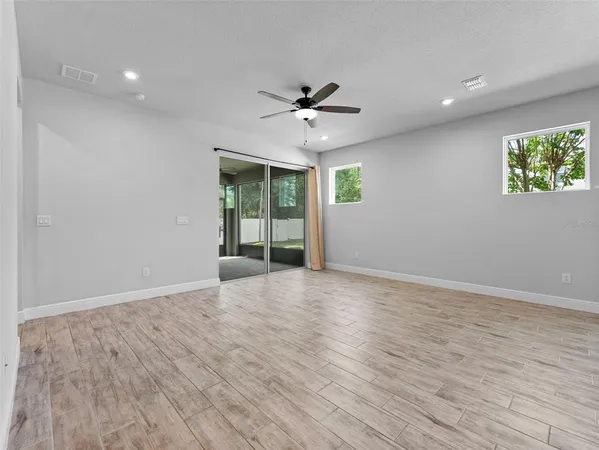 $2,950 | 5974 Grand Sonata Avenue, Lutz, FL 33558