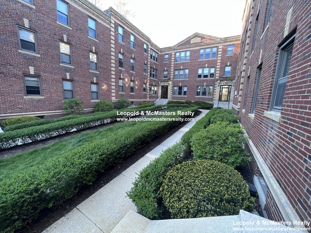 96 Longwood Avenue, Unit 1 Brookline, MA 02446 - Photo 12 of 12