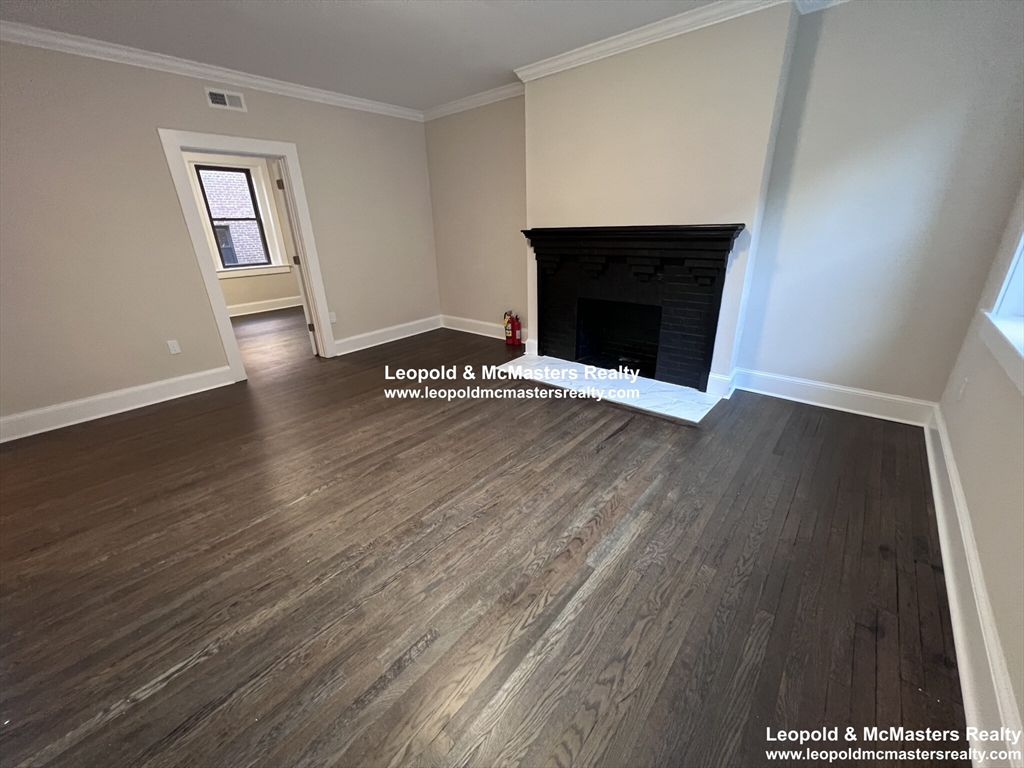 96 Longwood Avenue, Unit 1 Brookline, MA 02446 - Photo 5 of 12