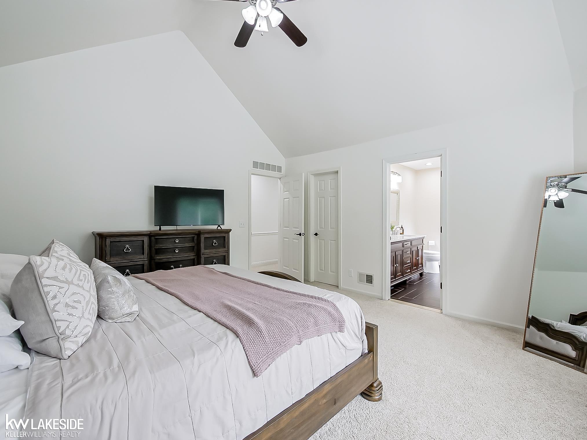 2058 Reagan Drive Rochester Hills, MI 48309 - Photo 33 of 68