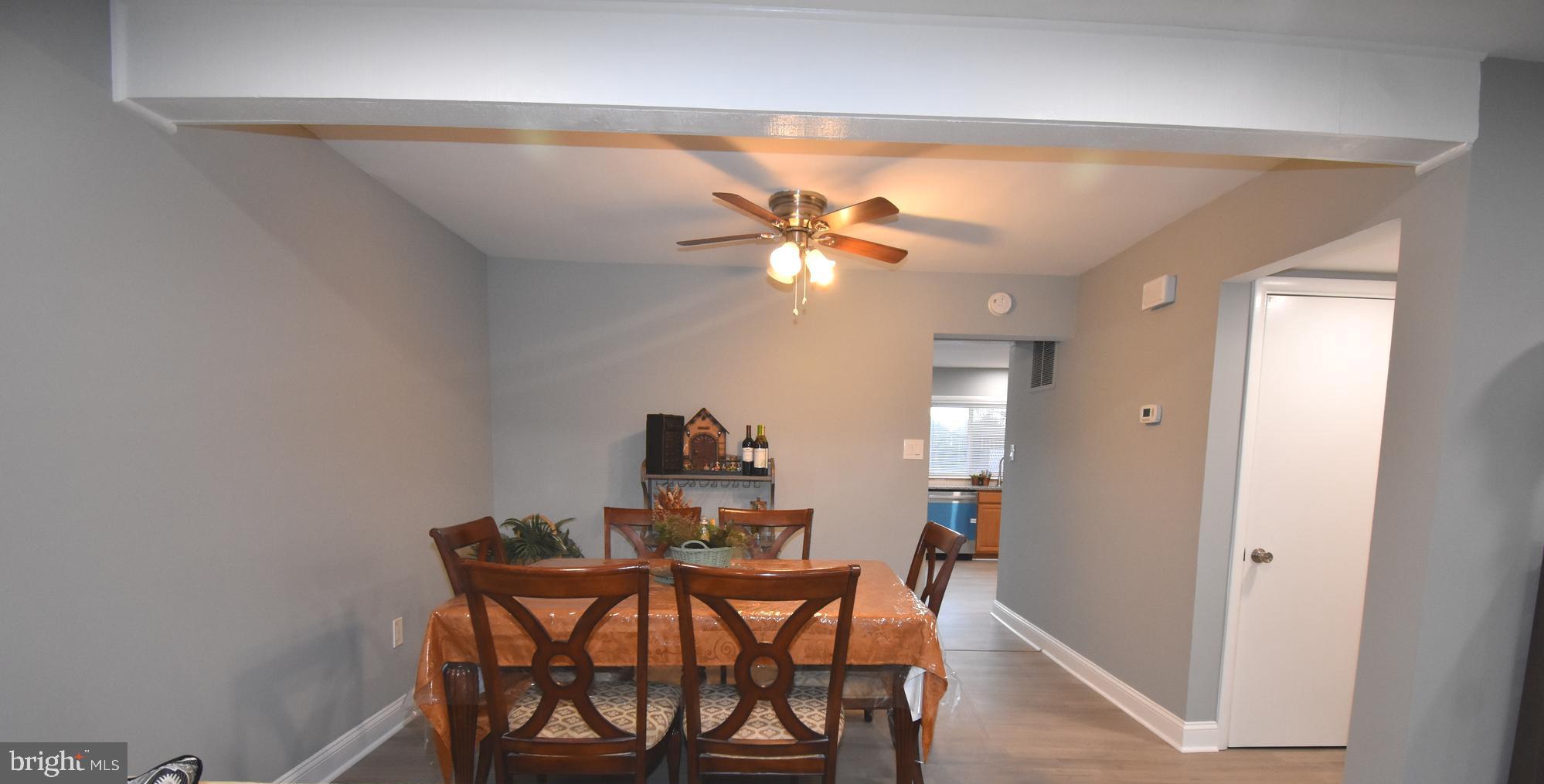 9038 Centerway Road Gaithersburg, MD 20879 - Photo 6 of 32 Diningroom