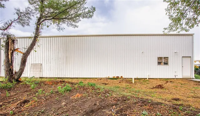 $1,800,000 | 22438 Northwest 2300th Road, Richmond, KS 66080