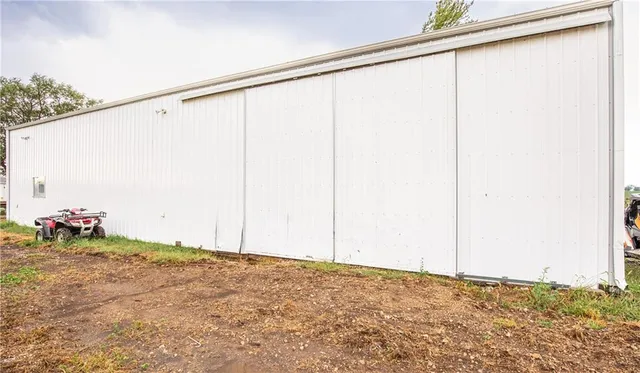 $1,800,000 | 22438 Northwest 2300th Road, Richmond, KS 66080