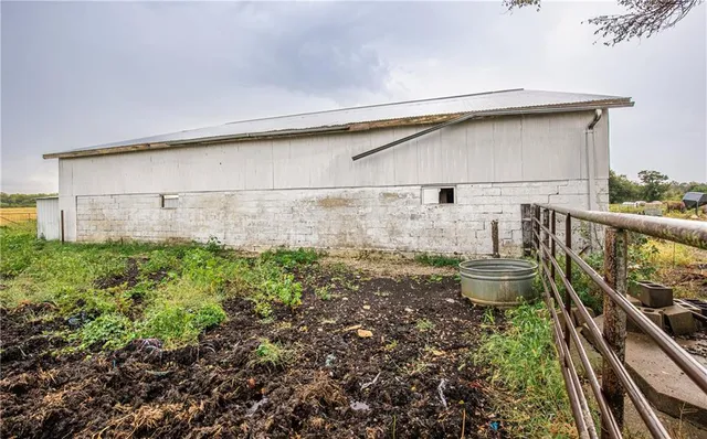 $1,800,000 | 22438 Northwest 2300th Road, Richmond, KS 66080