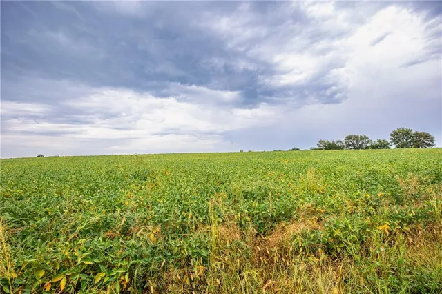 $1,800,000 | 22438 Northwest 2300th Road, Richmond, KS 66080