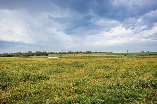 $1,800,000 | 22438 Northwest 2300th Road, Richmond, KS 66080