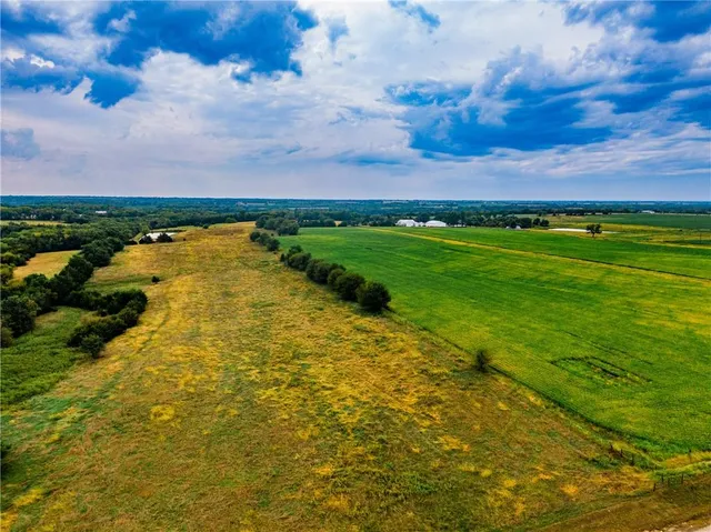 $1,800,000 | 22438 Northwest 2300th Road, Richmond, KS 66080