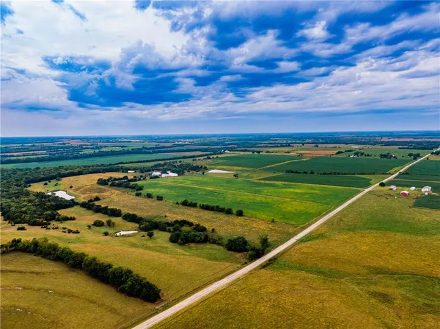 $1,800,000 | 22438 Northwest 2300th Road, Richmond, KS 66080