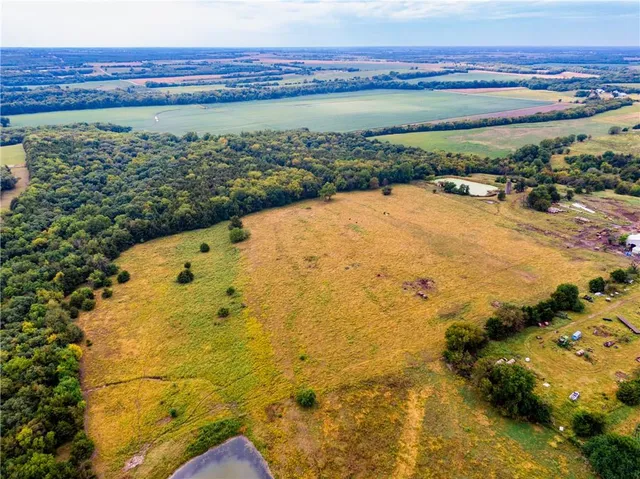 $1,800,000 | 22438 Northwest 2300th Road, Richmond, KS 66080