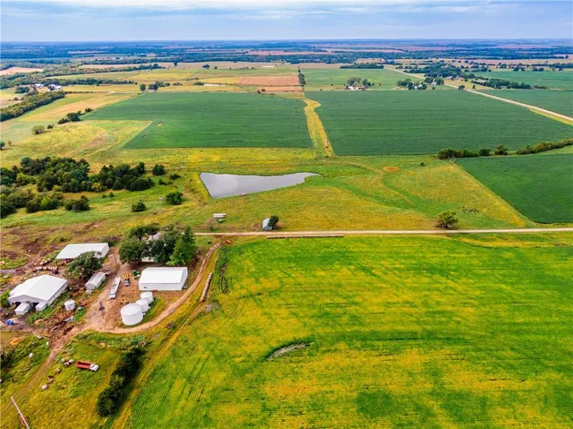 $1,800,000 | 22438 Northwest 2300th Road, Richmond, KS 66080
