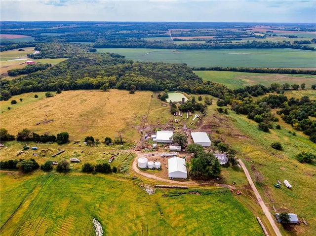 $1,800,000 | 22438 Northwest 2300th Road, Richmond, KS 66080