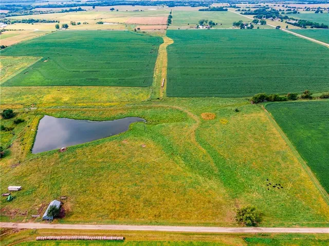 $1,800,000 | 22438 Northwest 2300th Road, Richmond, KS 66080