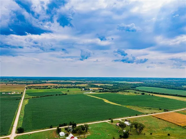 $1,800,000 | 22438 Northwest 2300th Road, Richmond, KS 66080