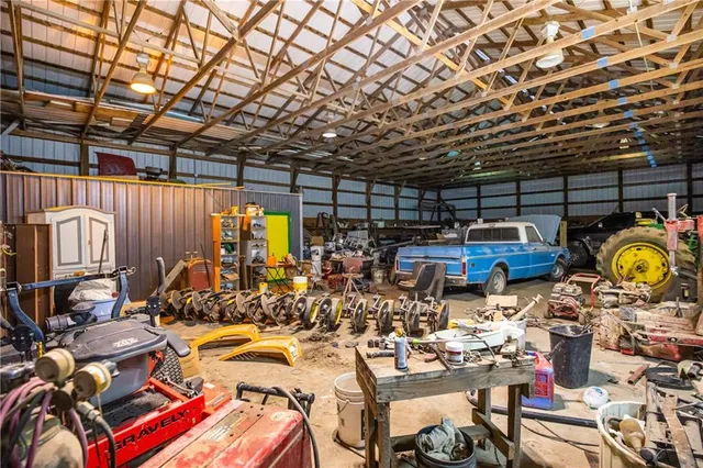 $1,800,000 | 22438 Northwest 2300th Road, Richmond, KS 66080