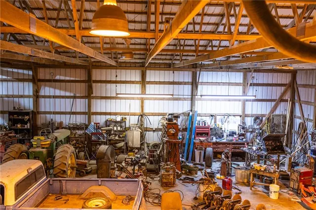 $1,800,000 | 22438 Northwest 2300th Road, Richmond, KS 66080