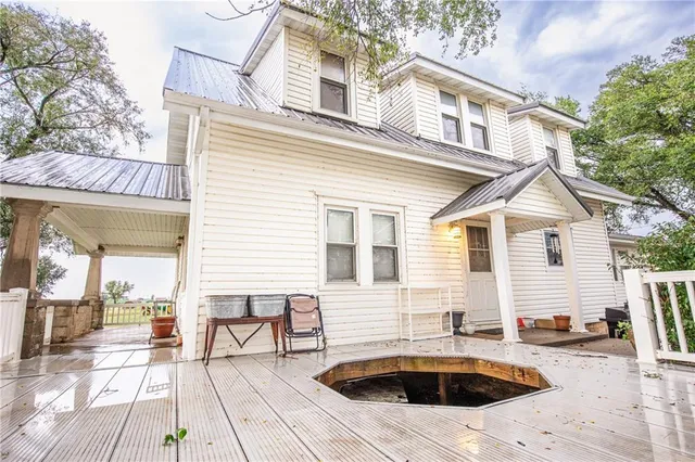 $1,800,000 | 22438 Northwest 2300th Road, Richmond, KS 66080