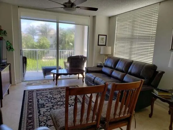 $4,000 | 3606 South Ocean Boulevard, Unit 402, Highland Beach, FL 33487