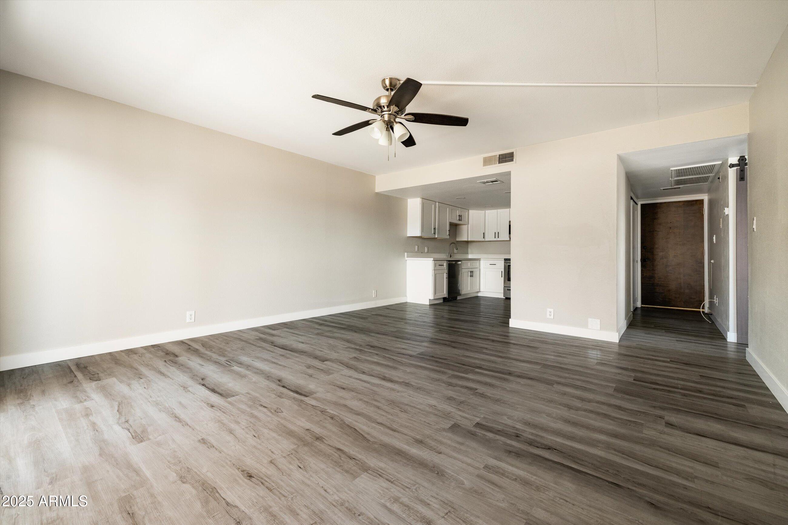 7920 East Camelback Road, Unit 110 Scottsdale, AZ 85251 - Photo 9 of 29 07-Unit 110 7920 E Camelback Rd_ 18_07