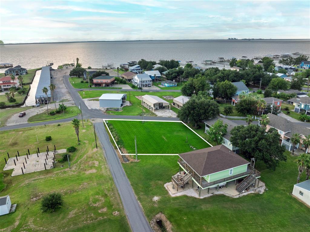 333 Big Lake Street Lake Charles, LA 70607 - Photo 3 of 7