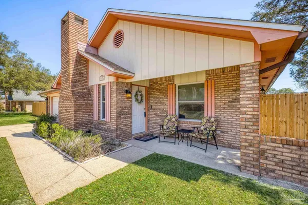 $425,000 | 2176 Calle De Cantabria, Navarre, FL 32566