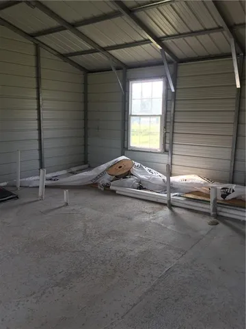 $20,000 | 6 Badger Drive, Mound City, KS 66056