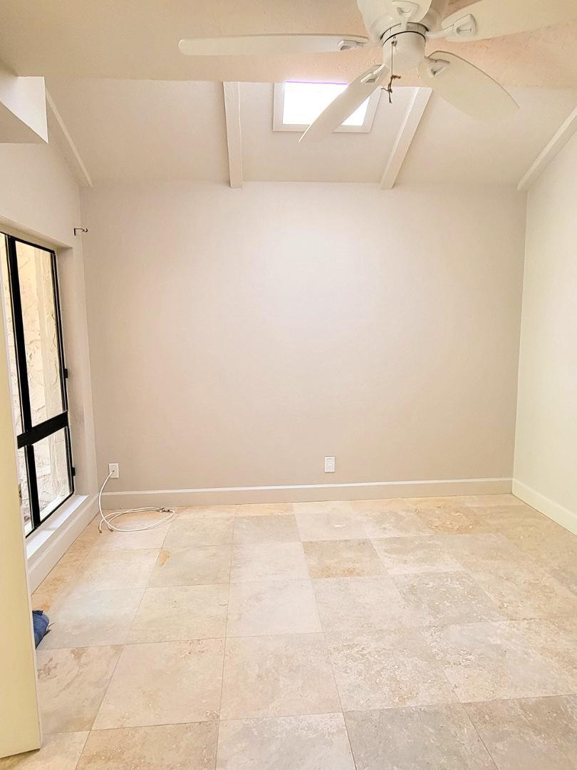 5770 North Scottsdale Road Paradise Valley, AZ 85253 - Photo 18 of 25 a view of an empty room