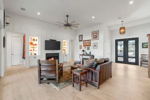 $974,000 | 314 Honeycomb Circle, Driftwood, TX 78619