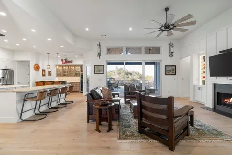 $974,000 | 314 Honeycomb Circle, Driftwood, TX 78619