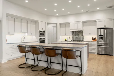 $974,000 | 314 Honeycomb Circle, Driftwood, TX 78619