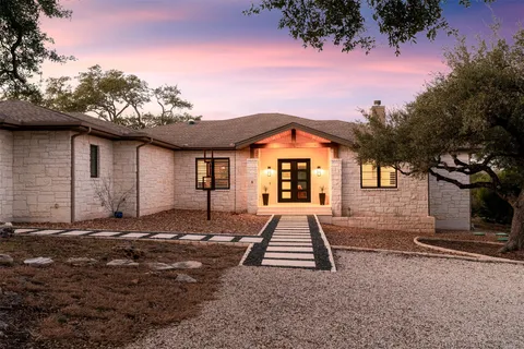 $974,000 | 314 Honeycomb Circle, Driftwood, TX 78619