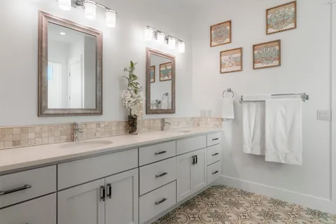 $974,000 | 314 Honeycomb Circle, Driftwood, TX 78619