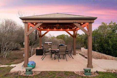 $974,000 | 314 Honeycomb Circle, Driftwood, TX 78619