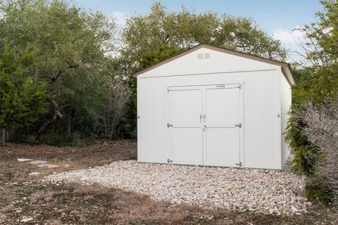 $974,000 | 314 Honeycomb Circle, Driftwood, TX 78619