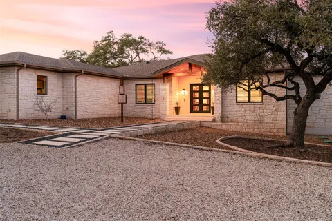 $974,000 | 314 Honeycomb Circle, Driftwood, TX 78619
